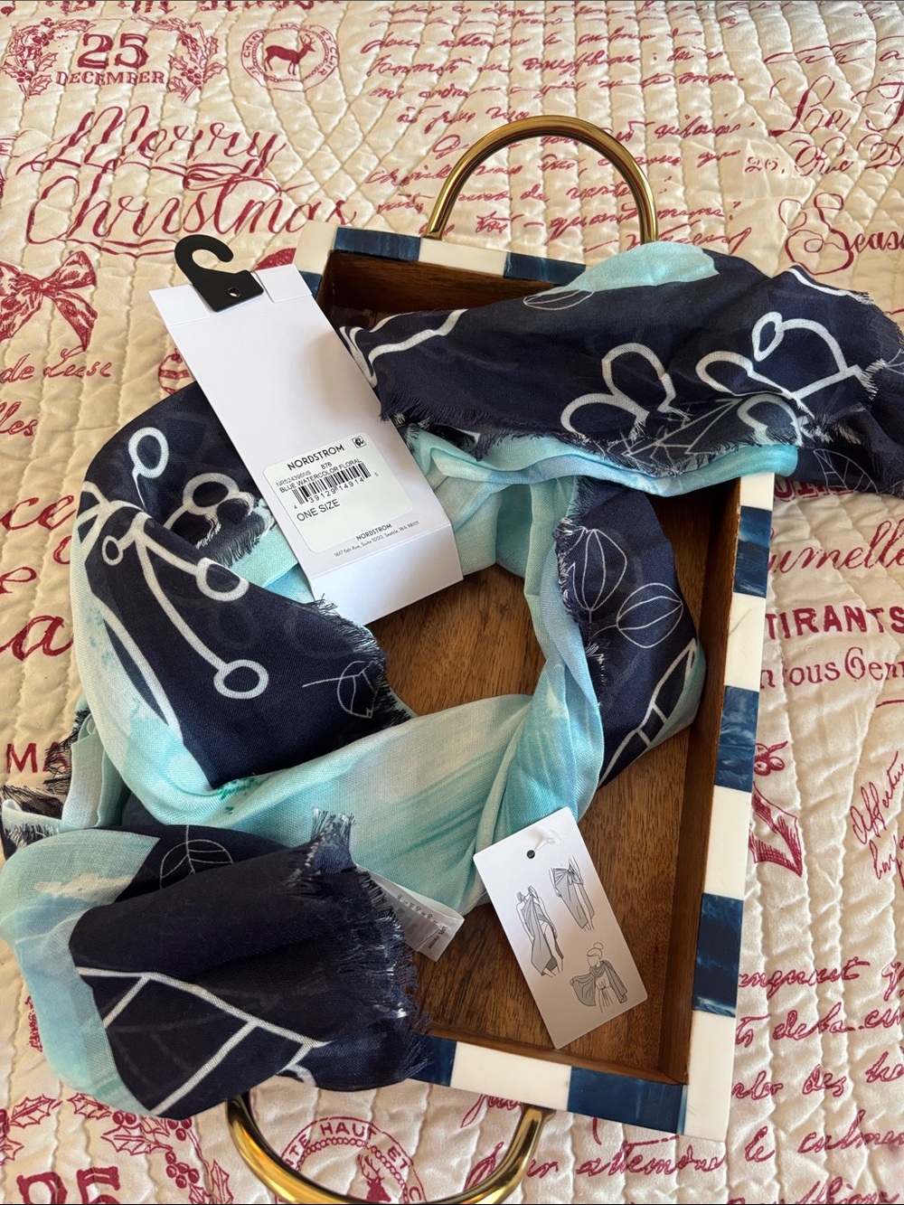 NWT Nordstrom Navy/Aqua/White Botanical Abstract Motif Women's Scarf/Pareo